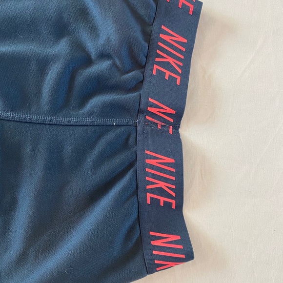 Nike Joggers- like new! - Picture 4 of 4